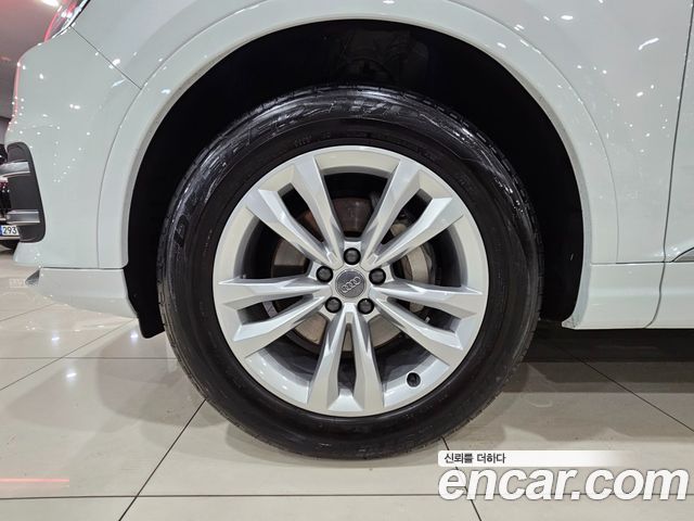 Audi Q7 45 TFSI Quattro - фото 4