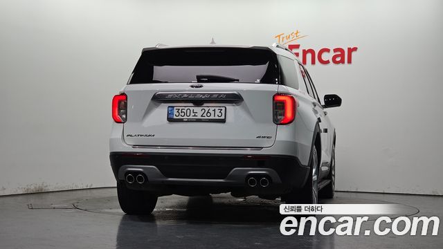Ford Explorer 6-го поколения 3.0 Platinum 4WD - фото 3