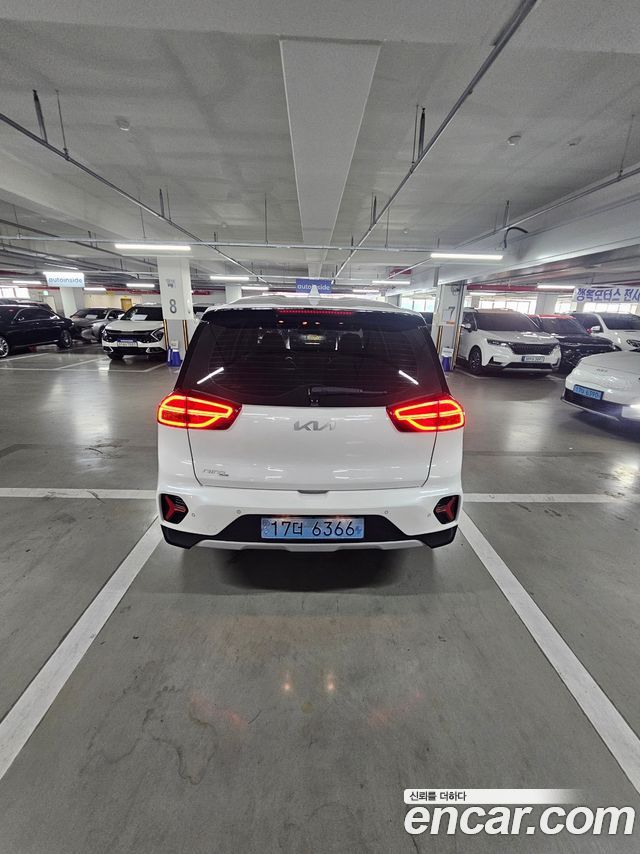 Kia Niro Plus Earth - фото 2