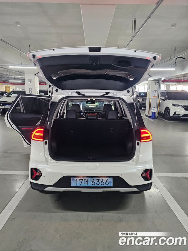 Kia Niro Plus Earth - фото 4