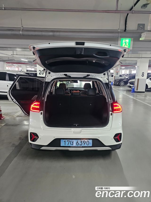 Kia Niro Plus Earth - фото 4