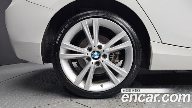 BMW 1 Series F20 118d Sport Special Edition 5Door - фото 4