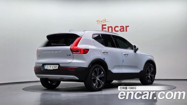 Volvo XC40 B4 Inscription - фото 1