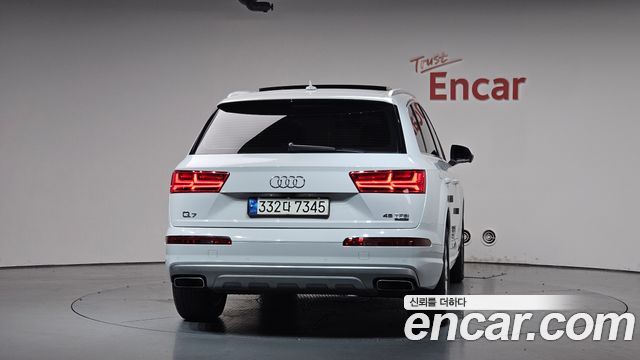 Audi Q7 45 TFSI Quattro - фото 2