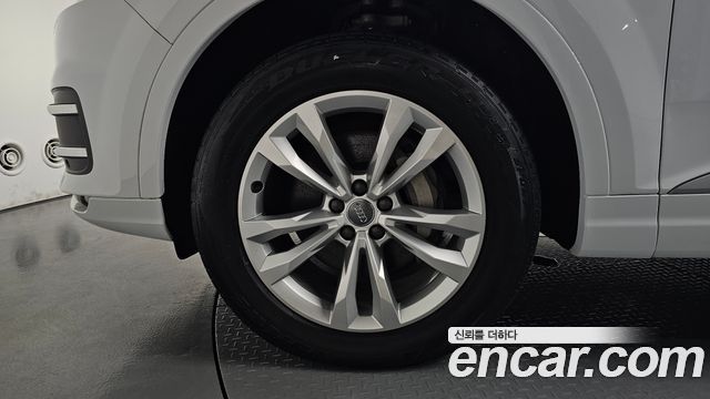 Audi Q7 45 TFSI Quattro - фото 3