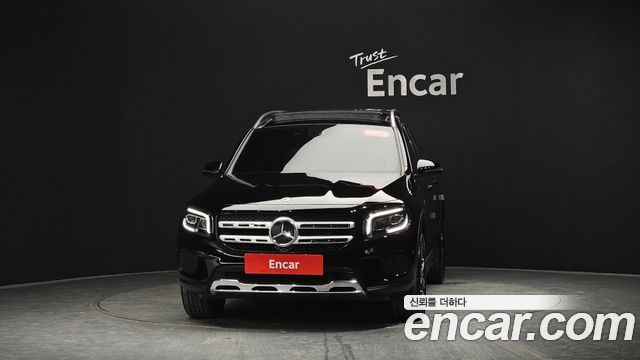 Mercedes-Benz GLB-Class X247 GLB220 - фото 1