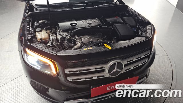 Mercedes-Benz GLB-Class X247 GLB220 - фото 4