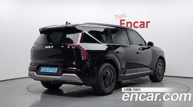 Kia EV9 Long Range 2WD Earth - фото 1