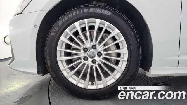 Audi A6 C8 45 TFSI Premium - фото 4