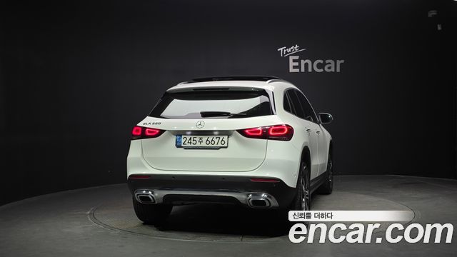 Mercedes-Benz GLA-Class H247 GLA220 - фото 2