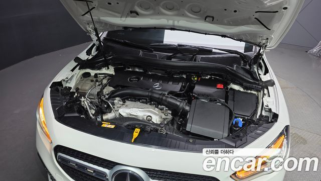 Mercedes-Benz GLA-Class H247 GLA220 - фото 4