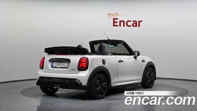 Mini Cooper Convertible S JCW 3rd - фото 1