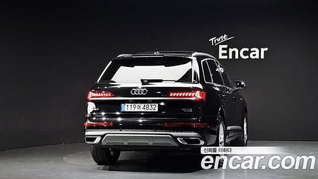 Audi Q7 45 TDI Quattro Premium - фото 2