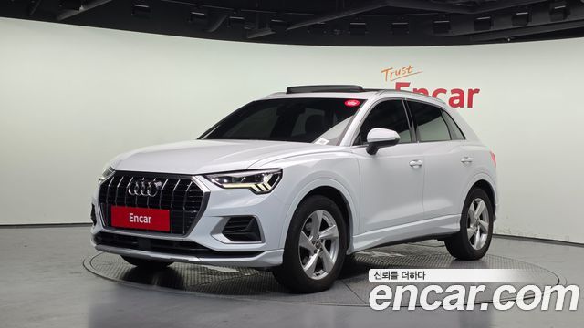 Audi Q3 F3 35 TDI Premium - фото 0