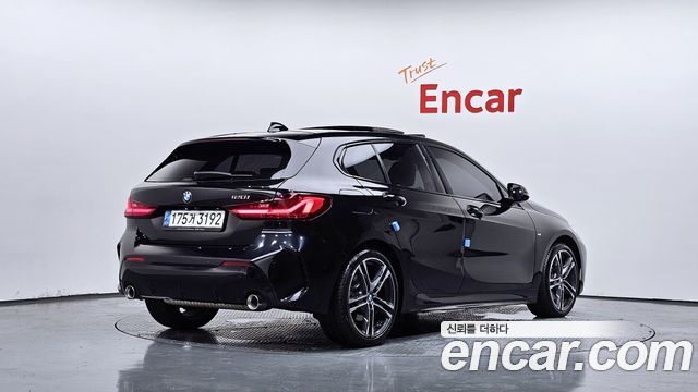 BMW 1 Series F40 120i M Sports - фото 1