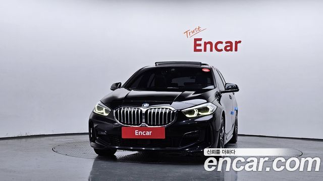 BMW 1 Series F40 120i M Sports - фото 2