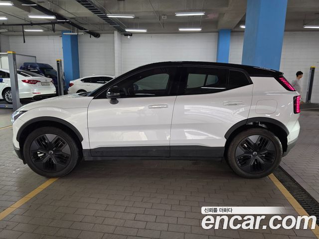 Volvo EX30 Cross Country Performance Ultra - фото 3