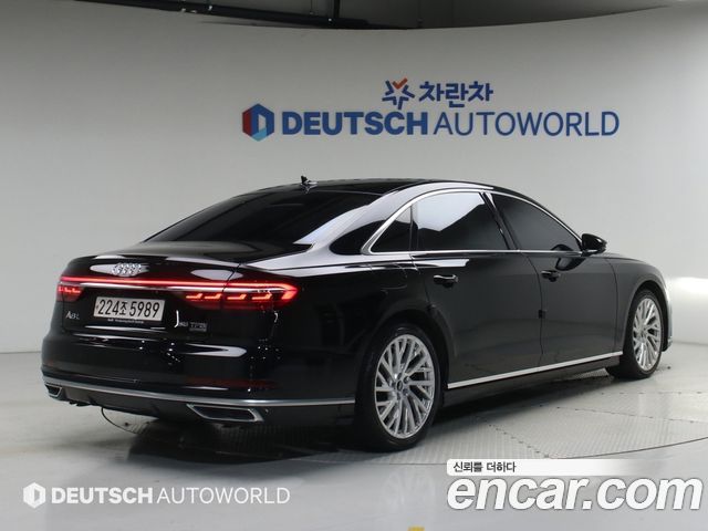 Audi A8 D5 55 TFSI Quattro LWB - фото 1