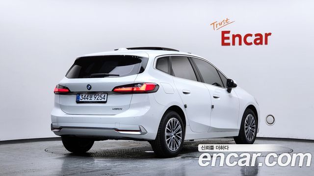 BMW 2 Series Active Tourer U06 220i Luxury - фото 1