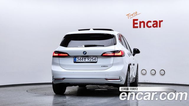 BMW 2 Series Active Tourer U06 220i Luxury - фото 3