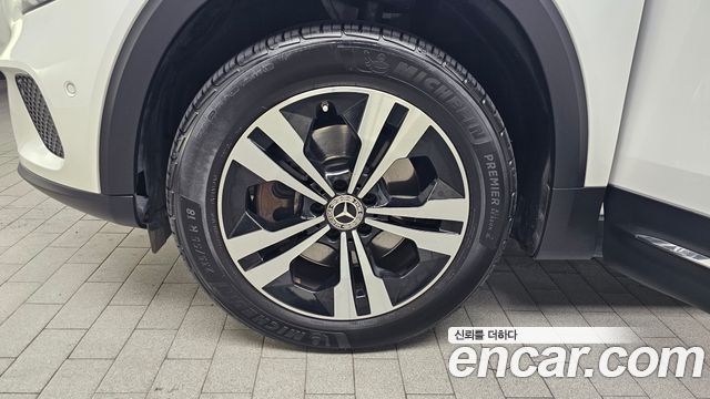 Mercedes-Benz GLB-Class X247 GLB200 d - фото 4
