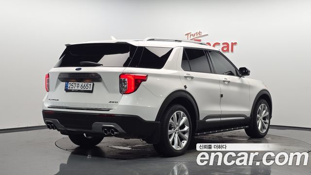 Ford Explorer 6-го поколения 3.0 Platinum 4WD - фото 0