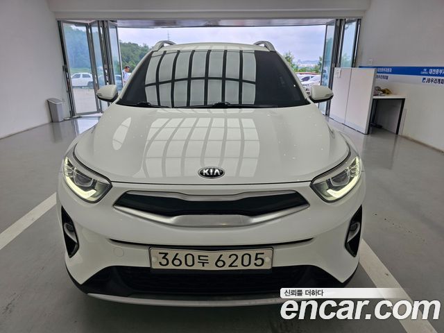 Kia Stonic 1.4 Trendy - фото 2