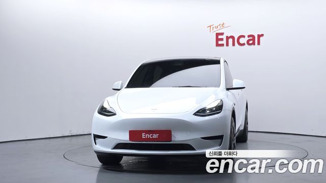 Tesla Model Y RWD - фото 2