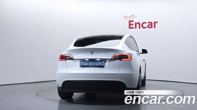 Tesla Model Y RWD - фото 3