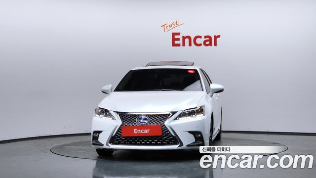 Lexus CT200h 1.8 Supreme ZWA10 - фото 2