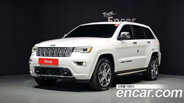 Jeep Cherokee 3.0 Diesel Overland WK2 - фото 0
