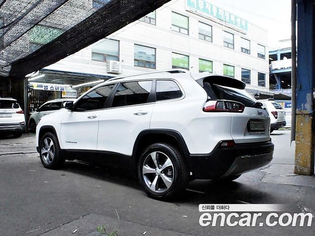 Jeep Cherokee KL 2.4 Limited 2WD - фото 3