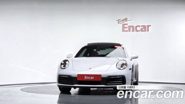 Porsche 911 Carrera 4S - фото 1