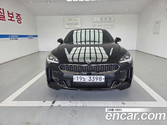 Kia Stinger 2.0 Turbo 2WD Platinum - фото 0