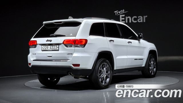 Jeep Cherokee 3.6 Limited WK2 - фото 0