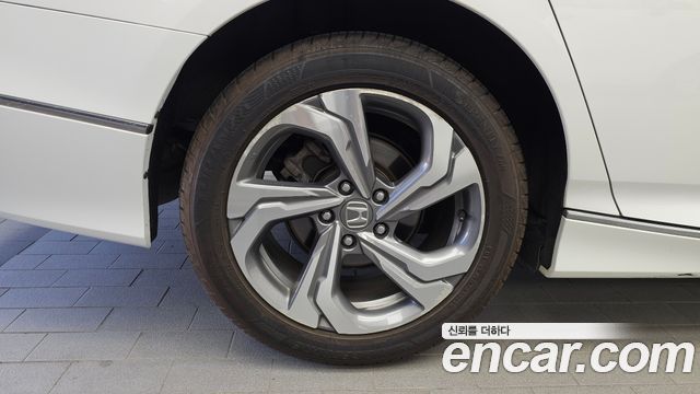Honda Accord 10-го поколения 1.5 Turbo - фото 4