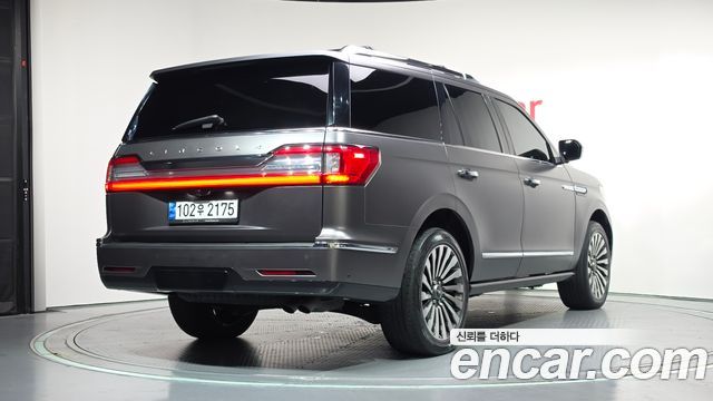 Lincoln Navigator 4-го поколения 3.5L - фото 1