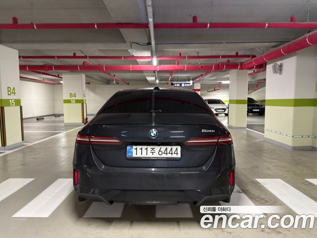 BMW 5 Series G60 520i M Sport - фото 1