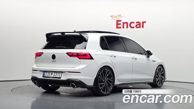 Volkswagen Golf 8-го поколения 2.0 GTI - фото 1