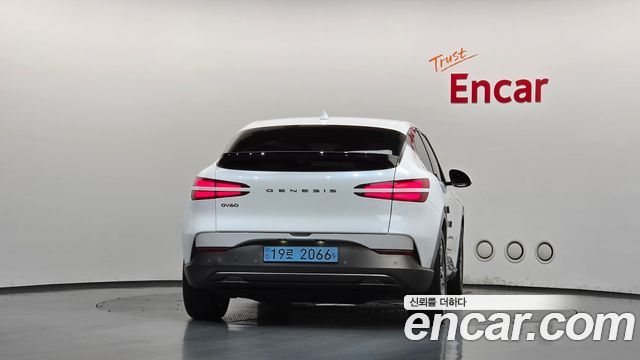 Genesis GV60 Standard - фото 3