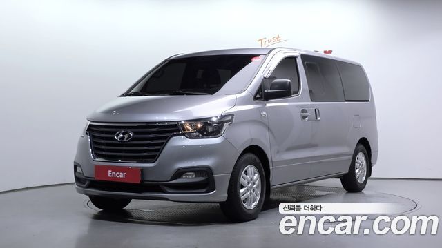 Hyundai Starex New Van 5-Seater Modern - фото 0