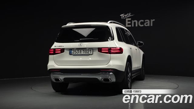 Mercedes-Benz GLB-Class X247 GLB200 d - фото 2