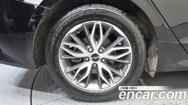 Kia K5 3-го поколения 2.0 LPI(Renter car) Trandy - фото 4