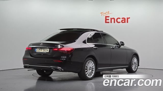 Mercedes-Benz E-Class W213 E220d 4MATIC Exclusive - фото 1