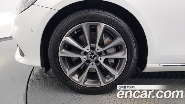 Mercedes-Benz E-Class W213 E300 4MATIC Avnatgarde - фото 3
