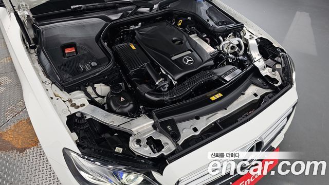 Mercedes-Benz E-Class W213 E300 4MATIC Avnatgarde - фото 4