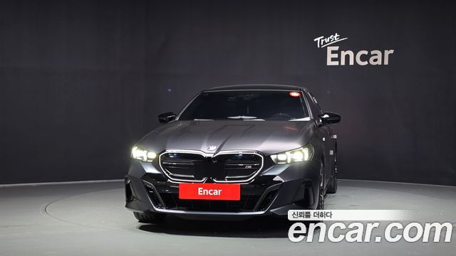 BMW i5 G60 M60 xDrive - фото 2