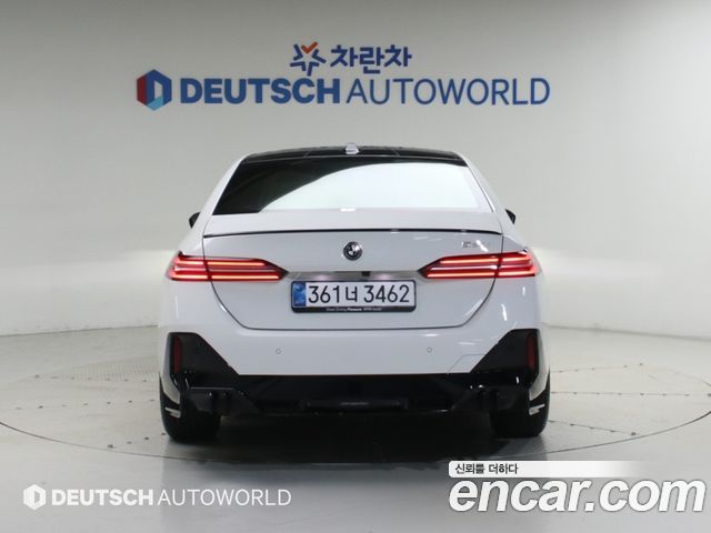 BMW 5 Series G60 520i M Sport - фото 3