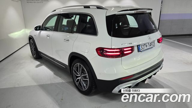 Mercedes-Benz GLB-Class X247 AMG GLB35 4MATIC - фото 2