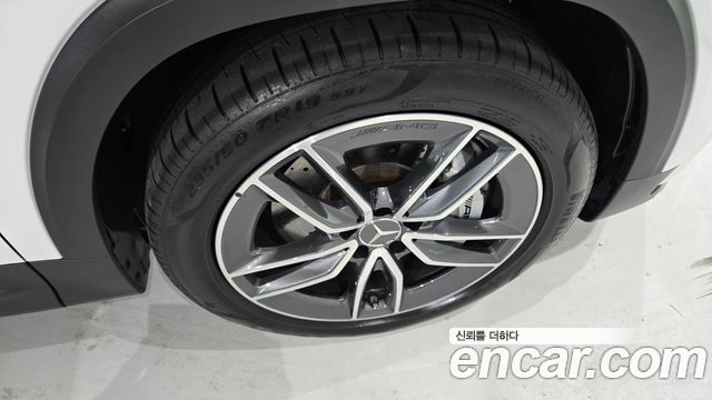 Mercedes-Benz GLB-Class X247 AMG GLB35 4MATIC - фото 4